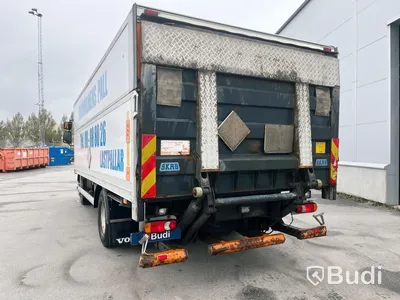 Lastbil Volvo FL 4x2 Höj- & sänkskåp