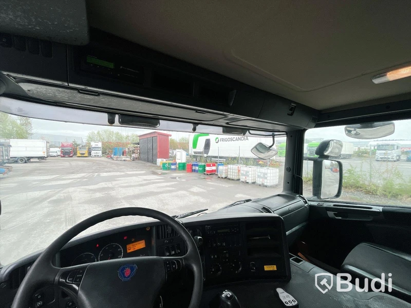Lastbil Scania P270 4x2 -2009 | SKAB med öppningsbarsida | Nybesiktigad - EXPORT