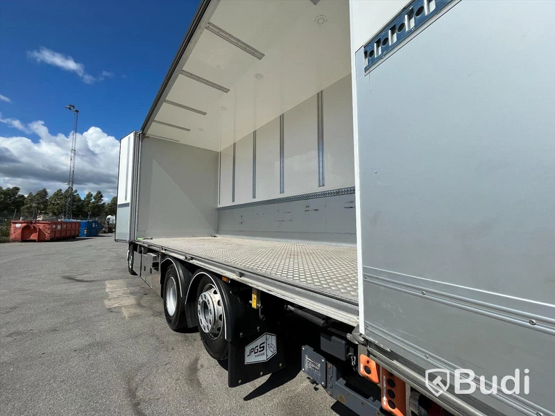 Lastbil Scania P270 4x2 -2009 | SKAB med öppningsbarsida | Nybesiktigad - EXPORT
