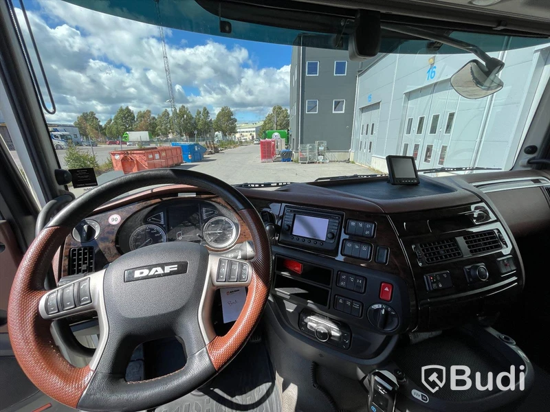 Lastbil Scania P270 4x2 -2009 | SKAB med öppningsbarsida | Nybesiktigad - EXPORT