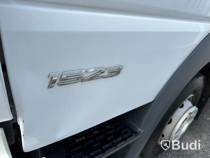 tertagen till MKR  Lastbil Mercedes-Benz 967PKX3 Atego | Höj & Sänk skåp | 2015