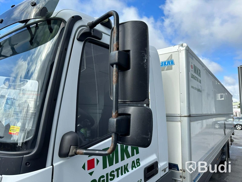 tertagen till MKR  Lastbil Mercedes-Benz 967PKX3 Atego | Höj & Sänk skåp | 2015