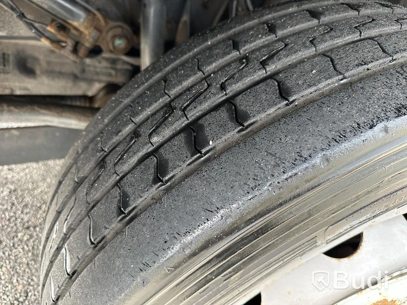 tertagen till MKR  Lastbil Mercedes-Benz 967PKX3 Atego | Höj & Sänk skåp | 2015
