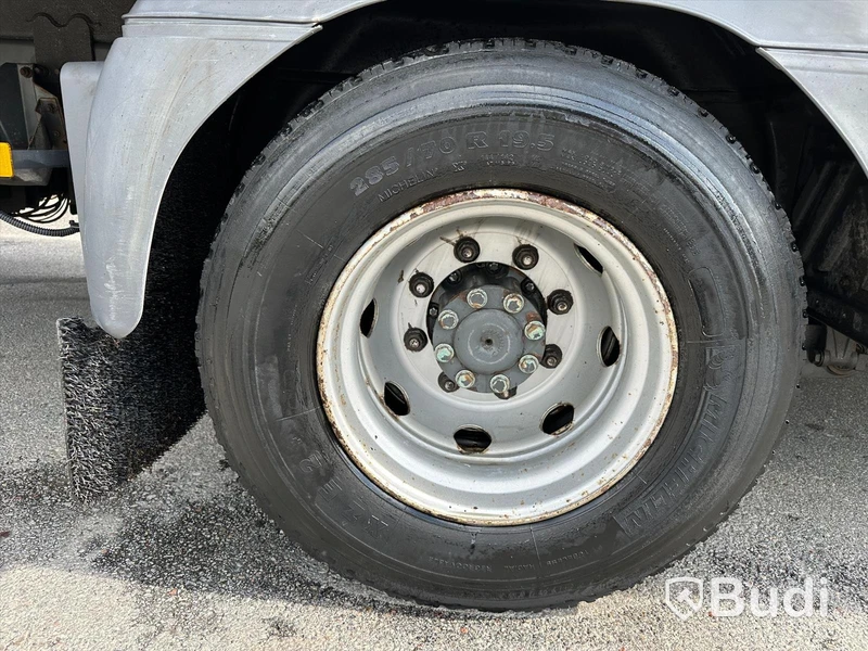 tertagen till MKR  Lastbil Mercedes-Benz 967PKX3 Atego | Höj & Sänk skåp | 2015