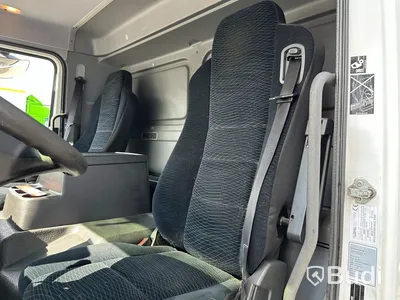 tertagen till MKR  Lastbil Mercedes-Benz 967PKX3 Atego | Höj & Sänk skåp | 2015
