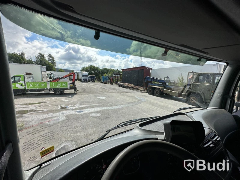 tertagen till MKR  Lastbil Mercedes-Benz 967PKX3 Atego | Höj & Sänk skåp | 2015