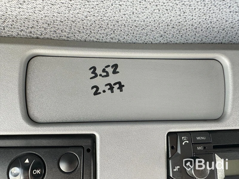 tertagen till MKR  Lastbil Mercedes-Benz 967PKX3 Atego | Höj & Sänk skåp | 2015