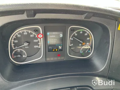 tertagen till MKR  Lastbil Mercedes-Benz 967PKX3 Atego | Höj & Sänk skåp | 2015