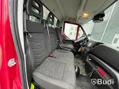 Lastbil Iveco Daily 70c17HA8 Pallfinger kran med EFAB byggnation Euro6