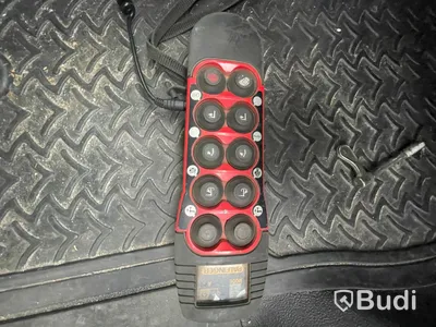 Lastbil Iveco Daily 70c17HA8 Pallfinger kran med EFAB byggnation Euro6