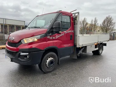 Lastbil Iveco Daily 70c17HA8 Pallfinger kran med EFAB byggnation Euro6