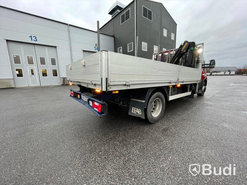 Lastbil Iveco Daily 70c17HA8 Pallfinger kran med EFAB byggnation Euro6