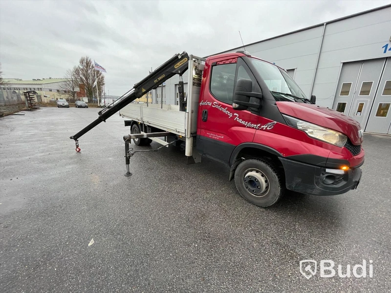 Lastbil Iveco Daily 70c17HA8 Pallfinger kran med EFAB byggnation Euro6