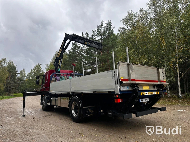 Kranbil DAF LF 290 FA | 2016 | Brädgårdsbil | Kranflak med vikbar baklyft