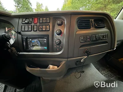 Kranbil DAF LF 290 FA | 2016 | Brädgårdsbil | Kranflak med vikbar baklyft
