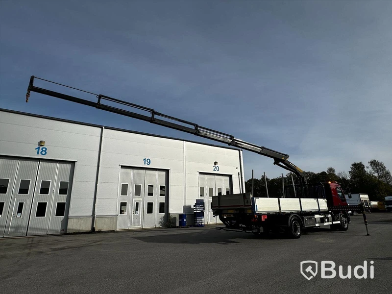 Kranbil DAF LF 290 FA | 2017 | Brädgårdsbil | Kranflak med vikbar baklyft | PK19.001 - EXPORT