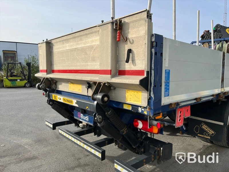 Kranbil DAF LF 290 FA | 2017 | Brädgårdsbil | Kranflak med vikbar baklyft | PK19.001 - EXPORT
