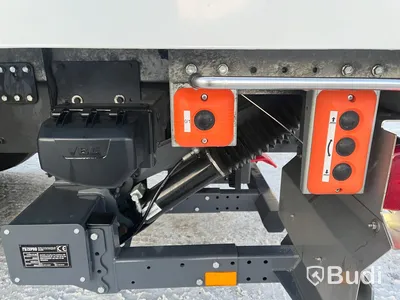 Lastbil Volvo FH 500 Yrkesutbildnings Fjärrbil | 2022 | Automat | Öppningsbar sida | Nypris ca 2 800 000