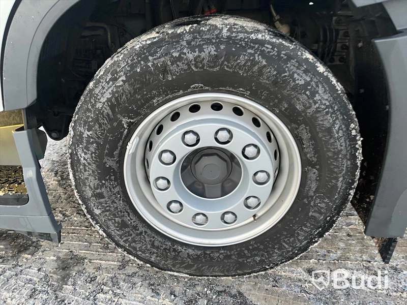 Lastbil Volvo FH 500 Yrkesutbildnings Fjärrbil | 2022 | Automat | Öppningsbar sida | Nypris ca 2 800 000