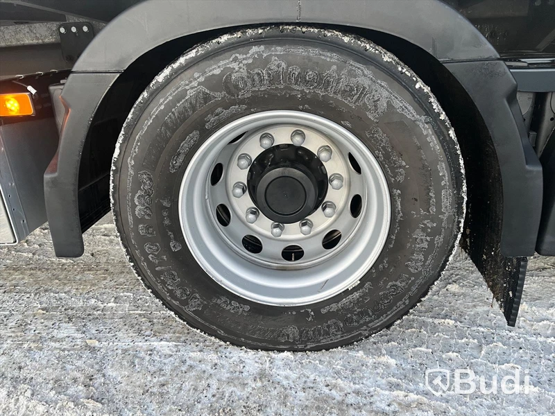 Lastbil Volvo FH 500 Yrkesutbildnings Fjärrbil | 2022 | Automat | Öppningsbar sida | Nypris ca 2 800 000
