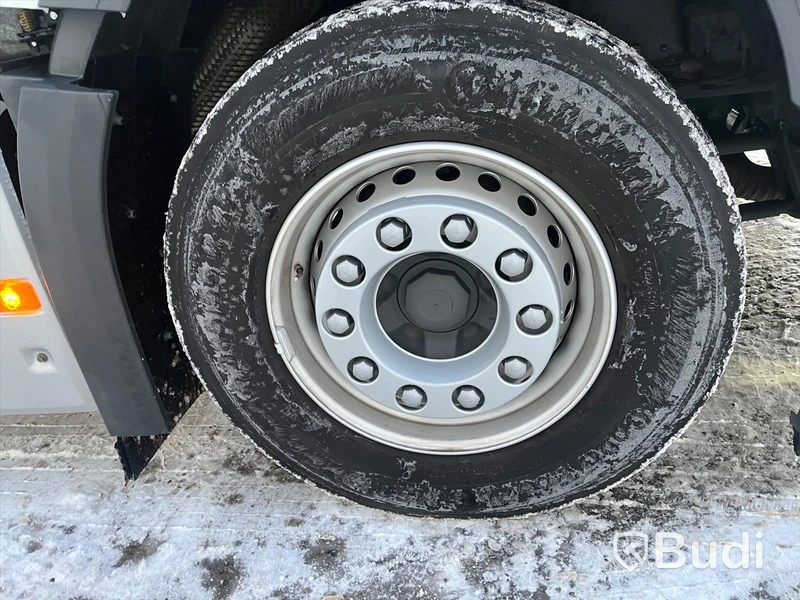 Lastbil Volvo FH 500 Yrkesutbildnings Fjärrbil | 2022 | Automat | Öppningsbar sida | Nypris ca 2 800 000