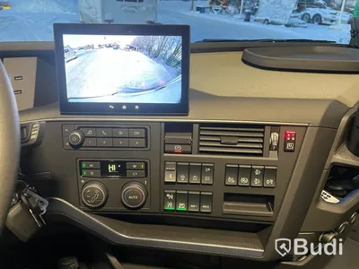 Lastbil Volvo FH 500 Yrkesutbildnings Fjärrbil | 2022 | Automat | Öppningsbar sida | Nypris ca 2 800 000