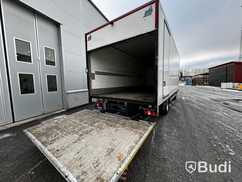 Lastbil Mercedes-Benz Atego 916 | Euro6 | 2017 | 14300mil | SKAB-skåp