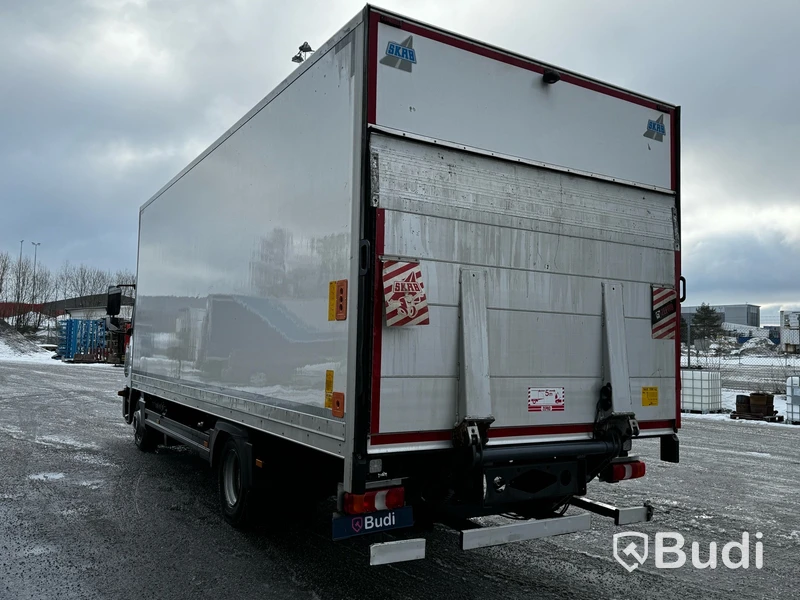 Lastbil Mercedes-Benz Atego 916 | Euro6 | 2017 | 14300mil | SKAB-skåp