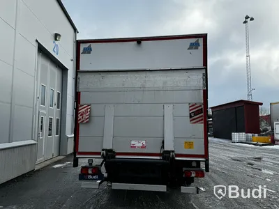 Lastbil Mercedes-Benz Atego 916 | Euro6 | 2017 | 14300mil | SKAB-skåp
