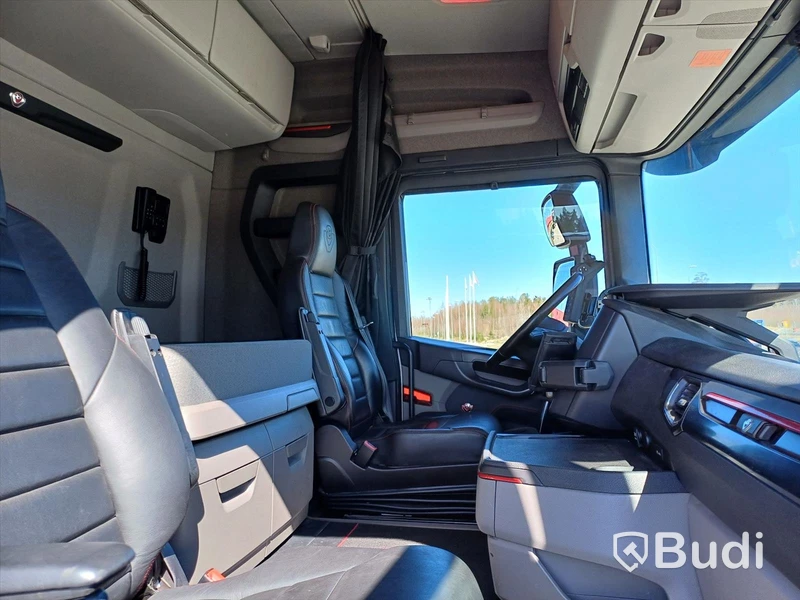 Lastväxlare Scania R580 8x4 | Hiab 24T | 19047 mil | 580 hk V8 | 2020