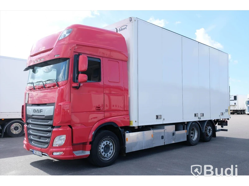 Fjärrbil DAF XF 530 6x2-2018 | Ekeriskåp | Öppningsbarsida | Zepro