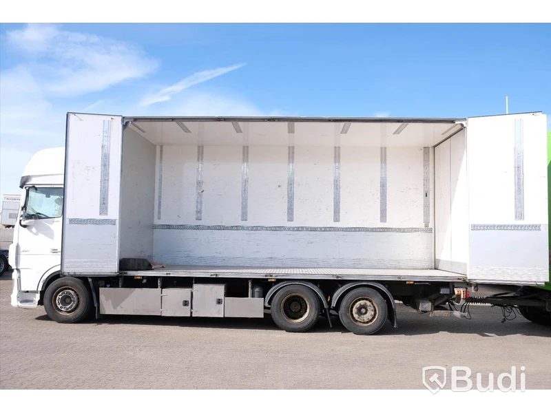 Fjärrbil DAF XF 530 FAN 6x2 -2018 | JPGS | Öppningsbarsida | Zepro