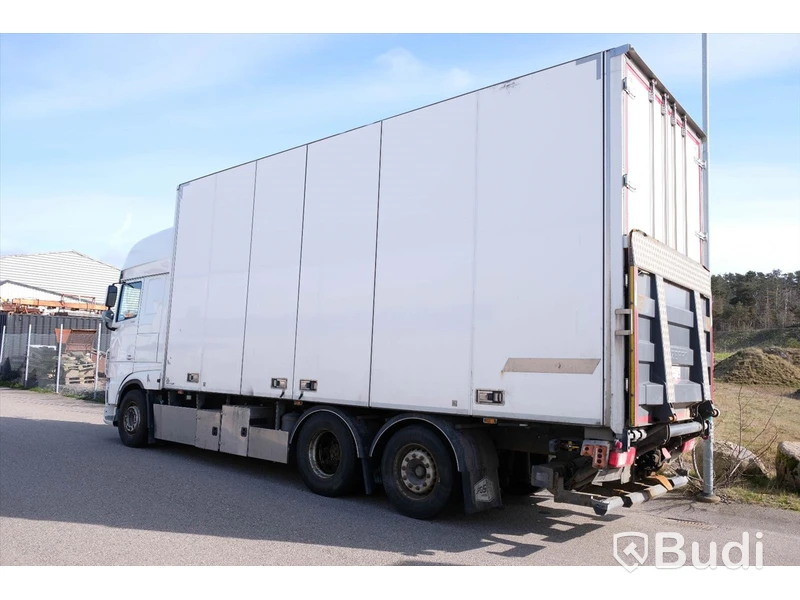 Fjärrbil DAF XF 530 FAN 6x2 -2018 | JPGS | Öppningsbarsida | Zepro