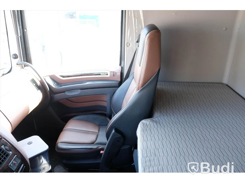 Fjärrbil DAF XF 530 FAN 6x2 -2018 | JPGS | Öppningsbarsida | Zepro