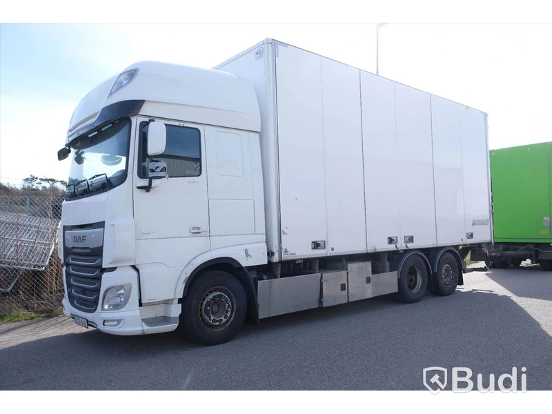 Fjärrbil DAF XF 530 FAN 6x2 -2018 | JPGS | Öppningsbarsida | Zepro