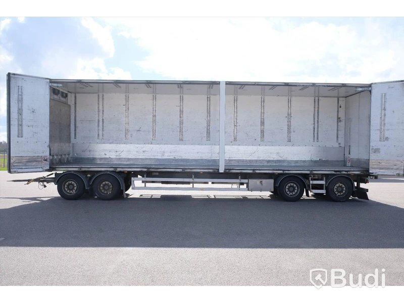 Kylsläp NÄRKO D4HB13N62 -2012 | FNA | Carrier | 4-axlad skåpsläpvagn