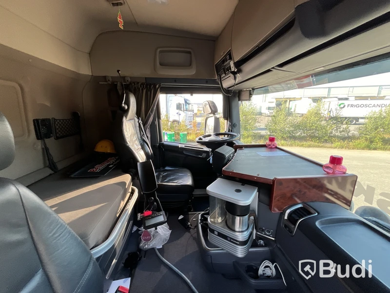 Lastväxlare Scania  R520 LB 8X4-4HNB -2016 | Plogfäste | Besiktigad tom 2025-02 | Joab L24 5750 AA - EXPORT