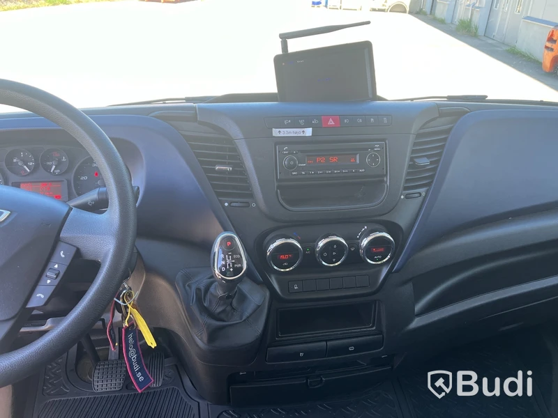 Iveco Daily 35-160 Chassi Cab 2.3 JTD Hi-Matic, 156hk -2016 | Bakgavelslyft | Besiktigad tom 2025-04-30