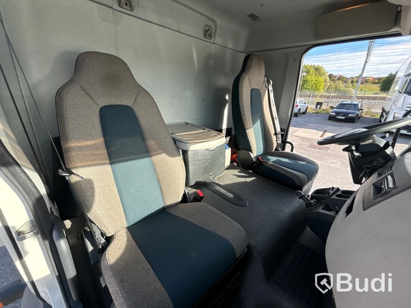 Volvo FL 210 | 16610 mil | 2018 | Zepro | värme i CAB-skåp