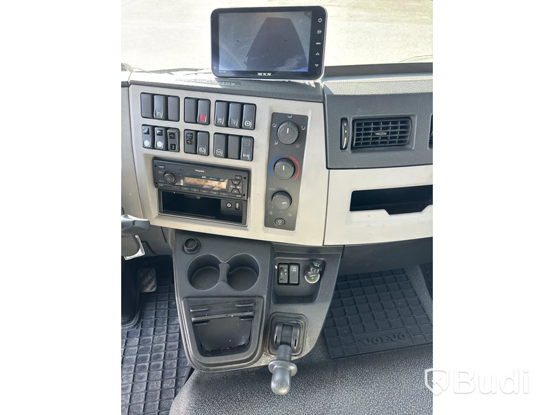 Volvo FL 210 | 16610 mil | 2018 | Zepro | värme i CAB-skåp