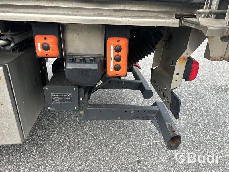Kylbil Mercedes-Benz Actros | 9518 mil |  2023 | Salaskåp | Zepro | ÖBS