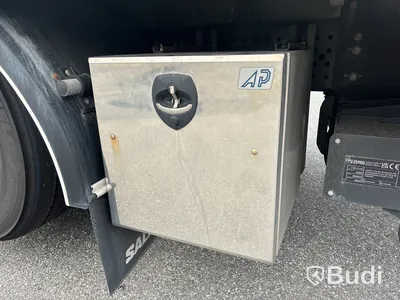 Kylbil Mercedes-Benz Actros | 9518 mil |  2023 | Salaskåp | Zepro | ÖBS
