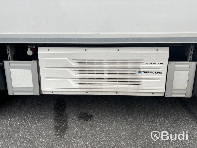 Kylbil Mercedes-Benz Actros | 9518 mil |  2023 | Salaskåp | Zepro | ÖBS