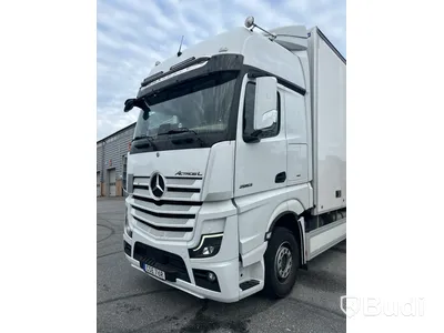 Kylbil Mercedes-Benz Actros | 9518 mil |  2023 | Salaskåp | Zepro | ÖBS