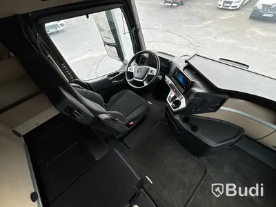 Kylbil Mercedes-Benz Actros | 9518 mil |  2023 | Salaskåp | Zepro | ÖBS