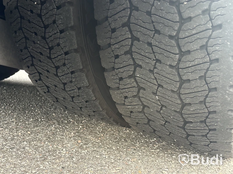 Kylbil Mercedes-Benz Actros | 9518 mil |  2023 | Salaskåp | Zepro | ÖBS