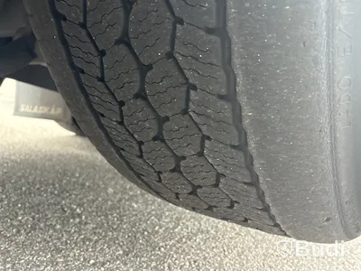 Kylbil Mercedes-Benz Actros | 9518 mil |  2023 | Salaskåp | Zepro | ÖBS