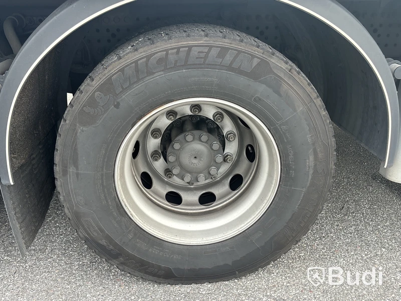 Kylbil Mercedes-Benz Actros | 9518 mil |  2023 | Salaskåp | Zepro | ÖBS