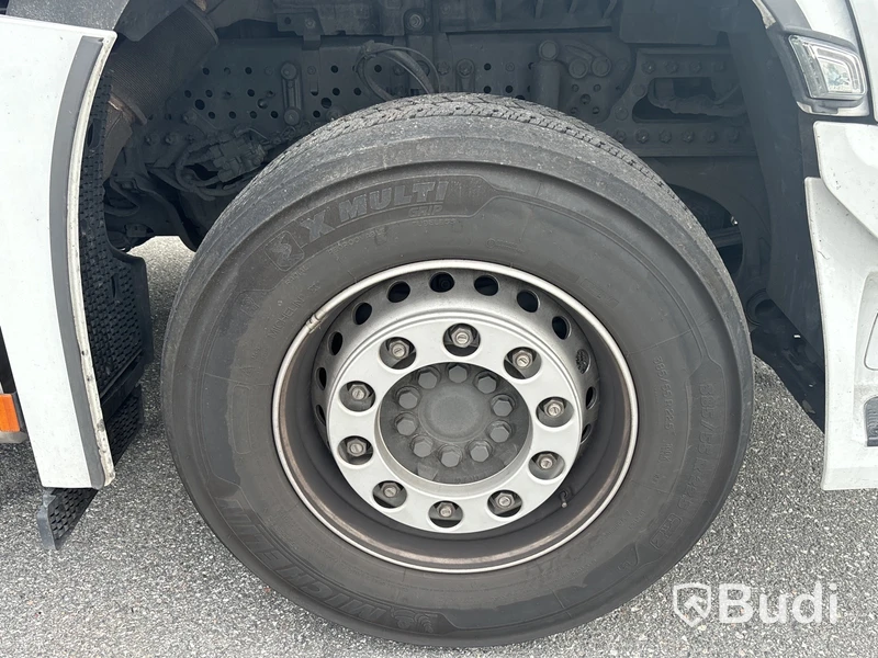 Kylbil Mercedes-Benz Actros | 9518 mil |  2023 | Salaskåp | Zepro | ÖBS