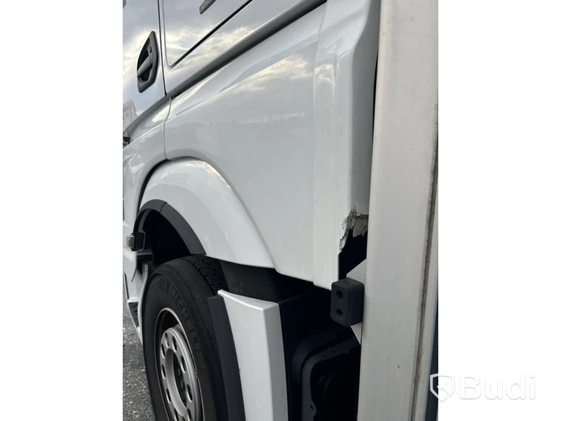 Kylbil Mercedes-Benz Actros | 9518 mil |  2023 | Salaskåp | Zepro | ÖBS